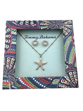 Tommy Bahama Starfish Necklace & Pierced Earrings Set Gold Tone New in Box $59.5